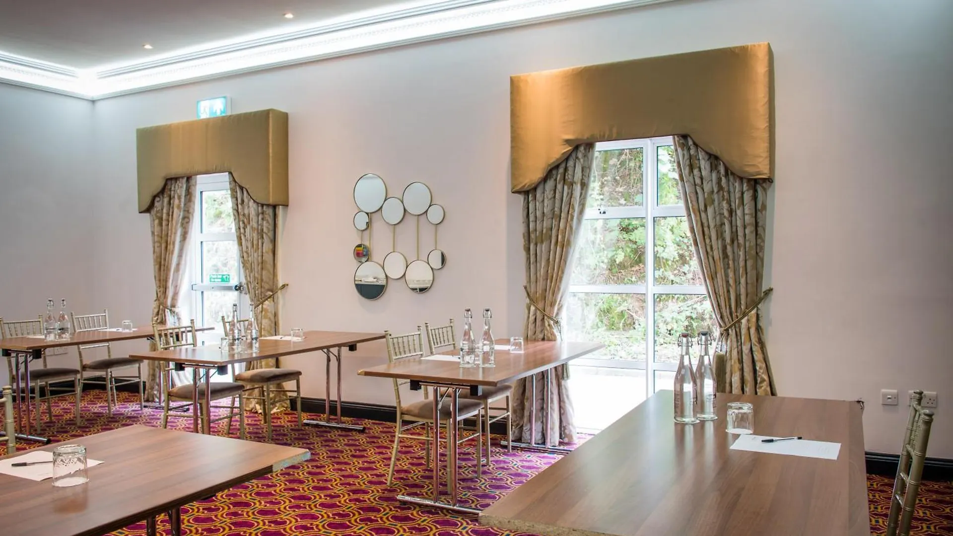 Cork'S Vienna Woods Hotel & Villas 4*, Cork