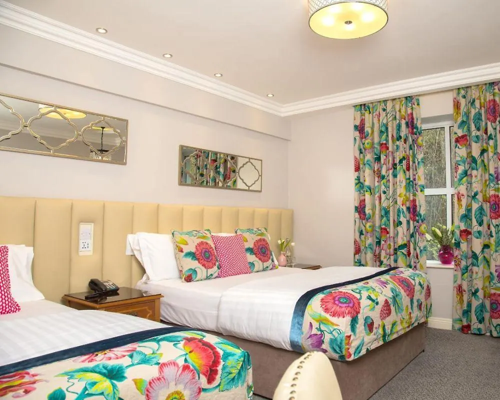 Cork'S Vienna Woods Hotel & Villas  Cork