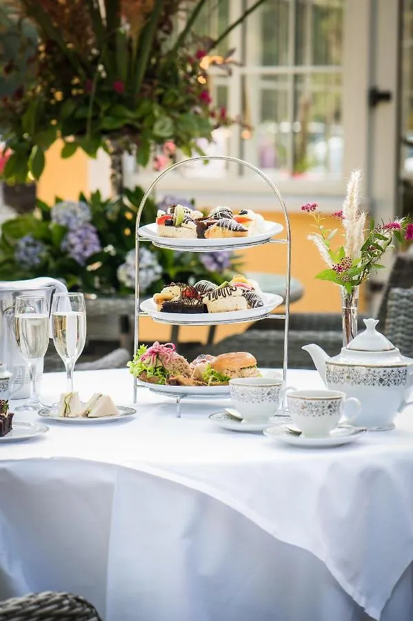 Cork'S Vienna Woods Hotel & Villas
