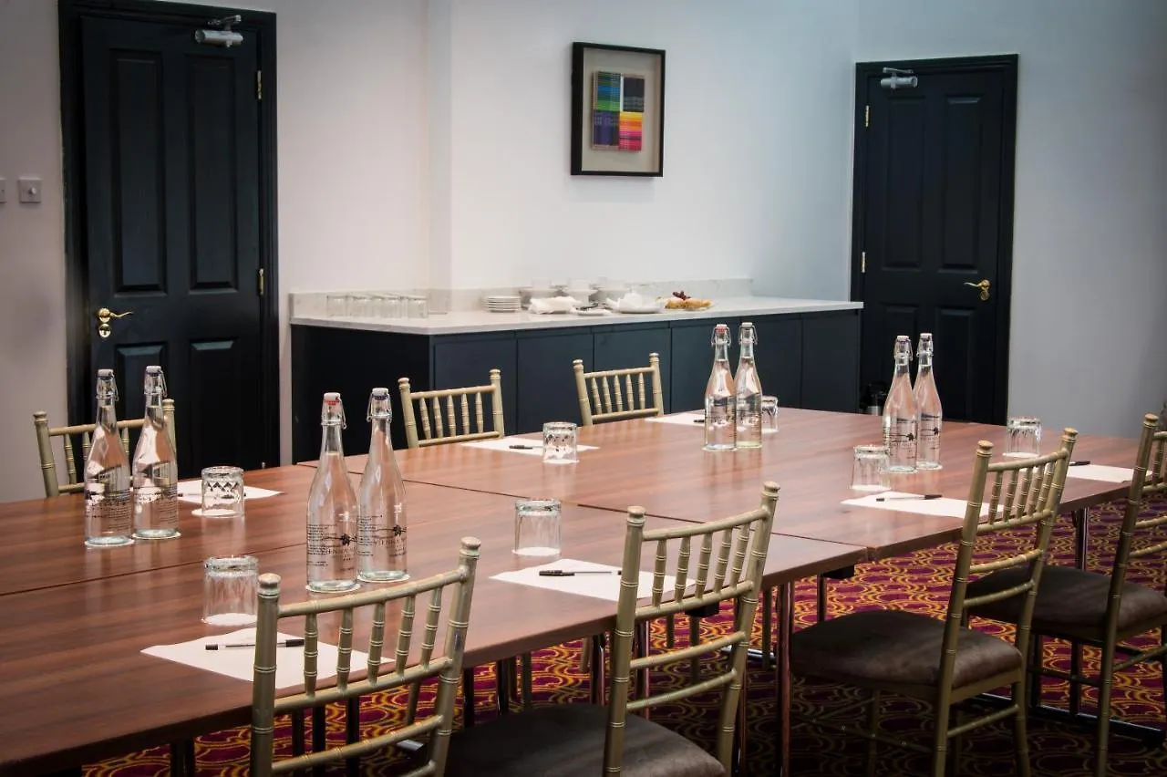 Cork'S Vienna Woods Hotel & Villas