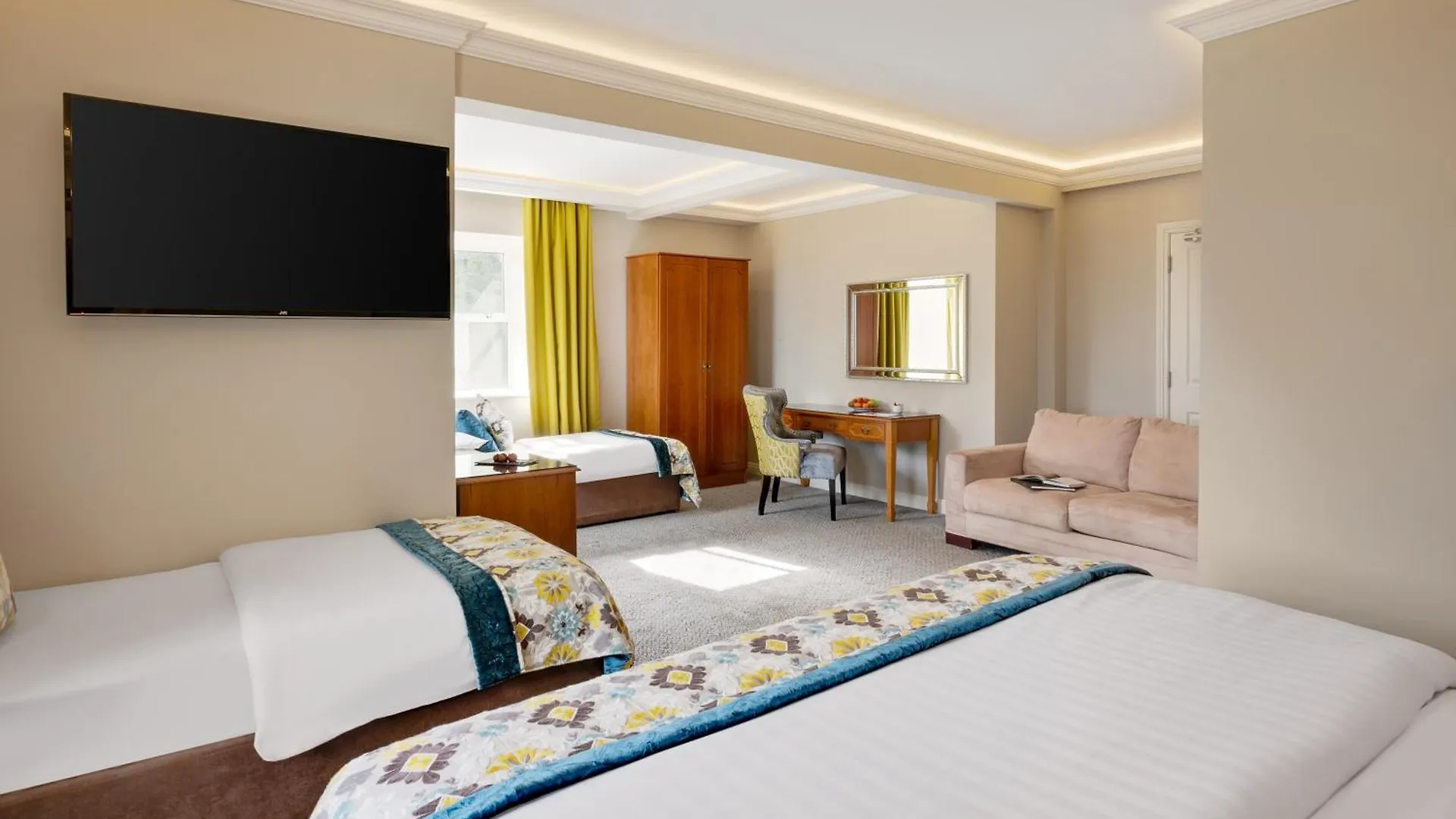 Cork'S Vienna Woods Hotel & Villas
