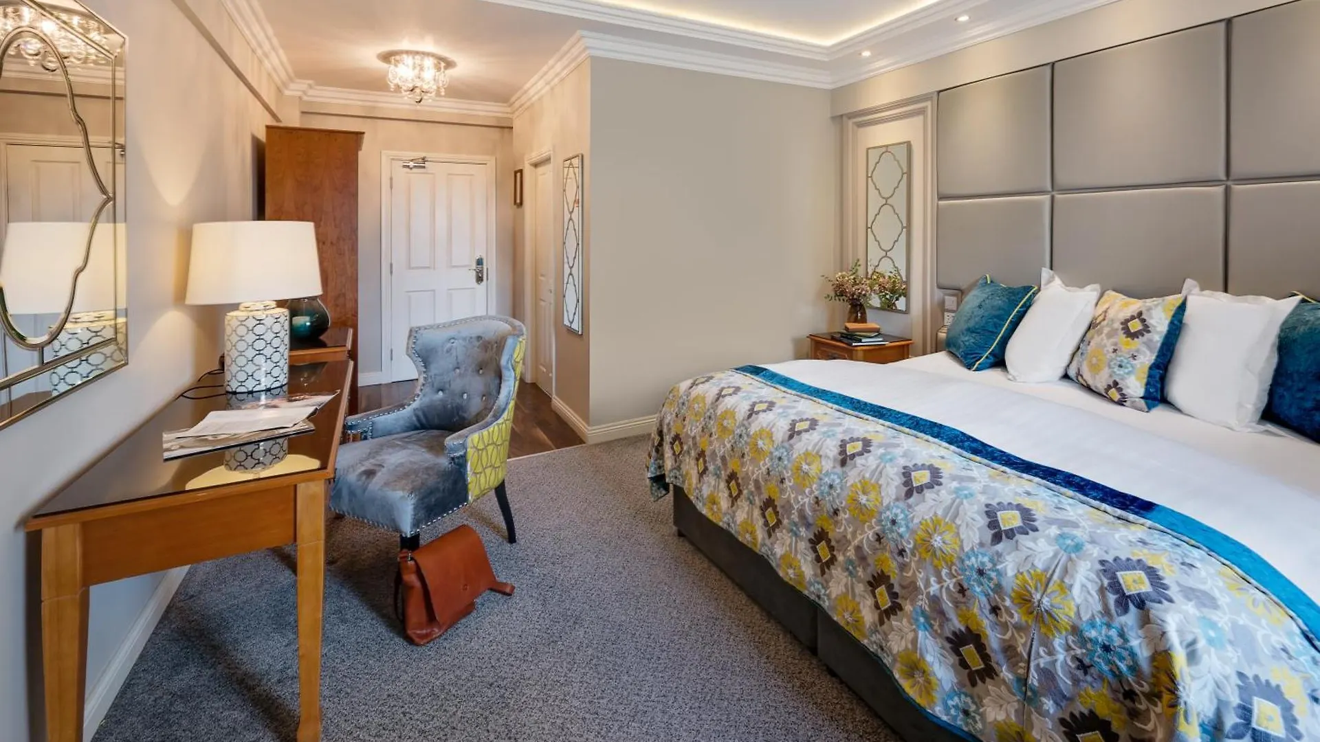 Cork'S Vienna Woods Hotel & Villas